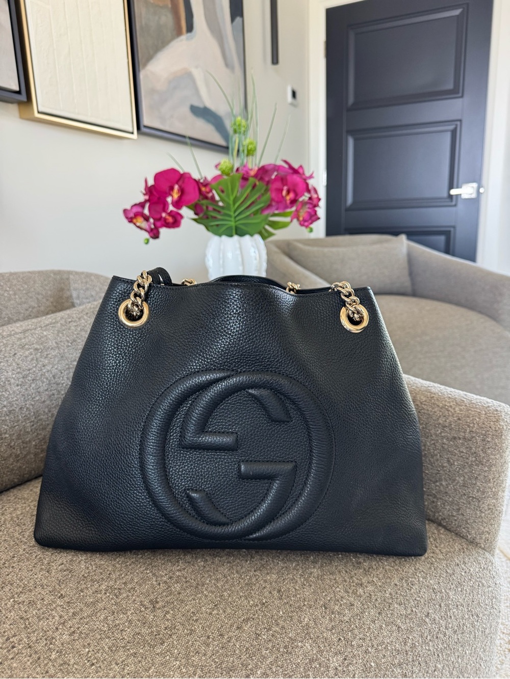 Gucci Black Pebbled Calfskin Medium Soho Chain Shoulder Bag
